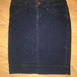 Is “denim pencil skirt” an oxymoron